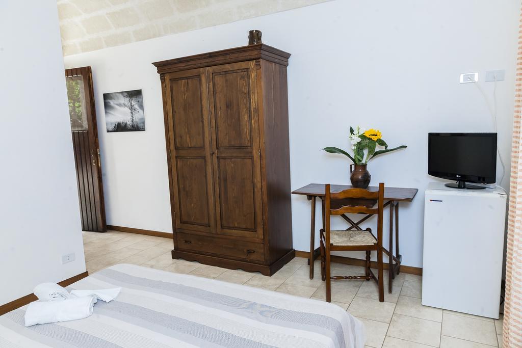 B&B Pozzo Di Luce (Adults Only) Монополи Екстериор снимка