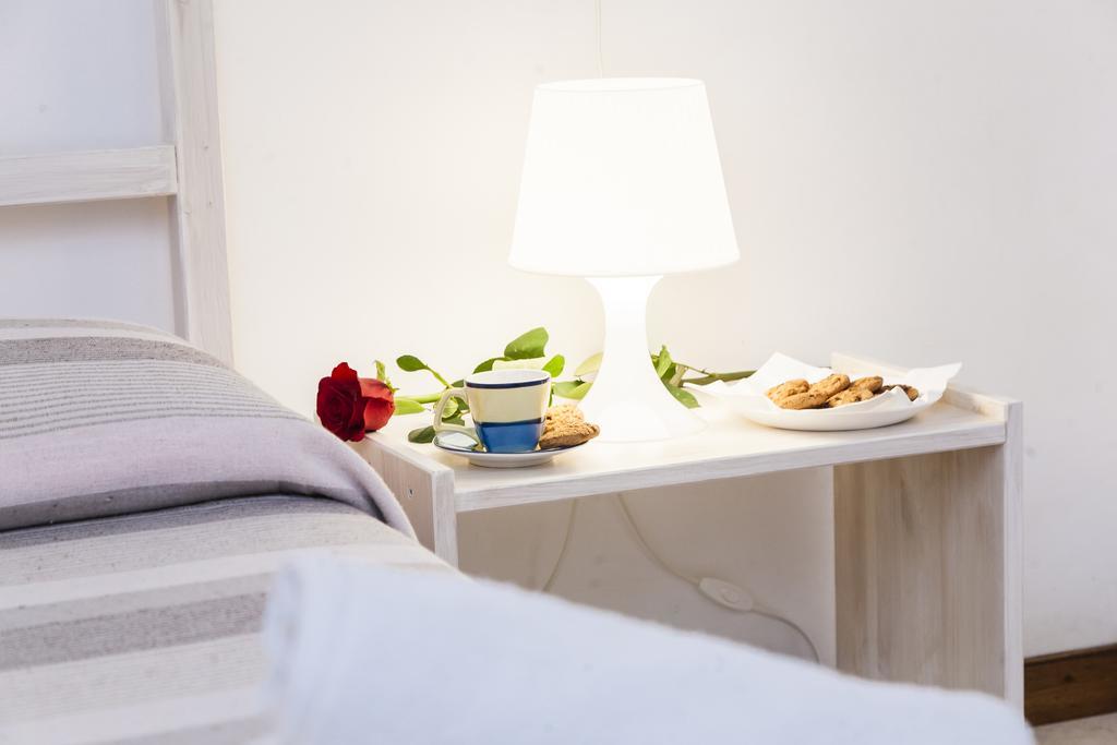 B&B Pozzo Di Luce (Adults Only) Монополи Екстериор снимка