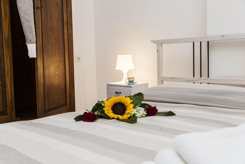 B&B Pozzo Di Luce (Adults Only) Монополи Екстериор снимка